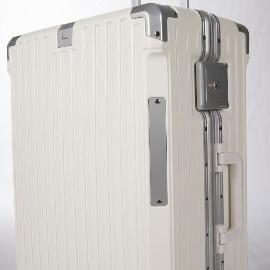 2-Piece Aluminum Frame Luggage Set | 20 & 24-Inch PC Hard Shell Suitcases with Brake Wheels - Image 3